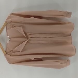 chandi & lia snap down long sleeve blouse small lightweight tan  pin tuck front
